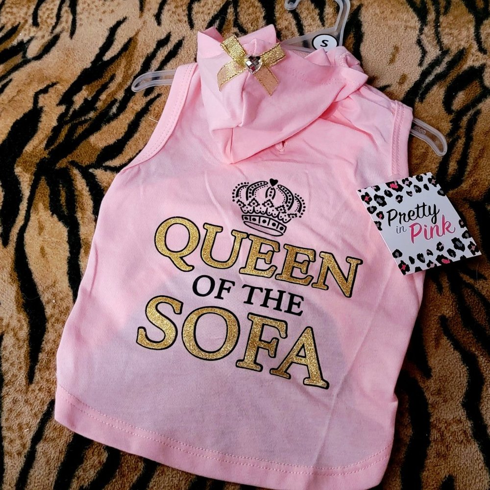 Pet Tee Hoodie Dog or Cat "Queen of the sofa" sz  sm ..New w/ Tag!